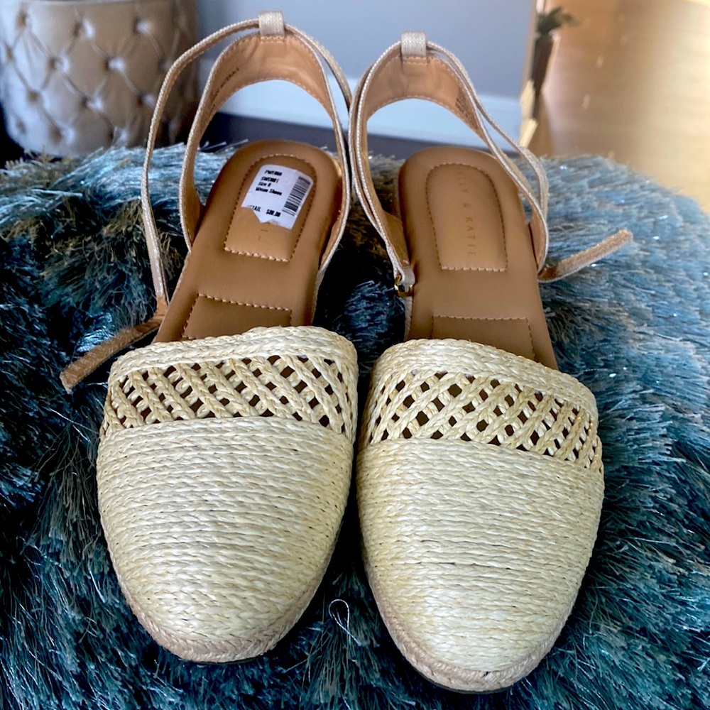 Shoes size 8